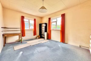 Bedroom- click for photo gallery